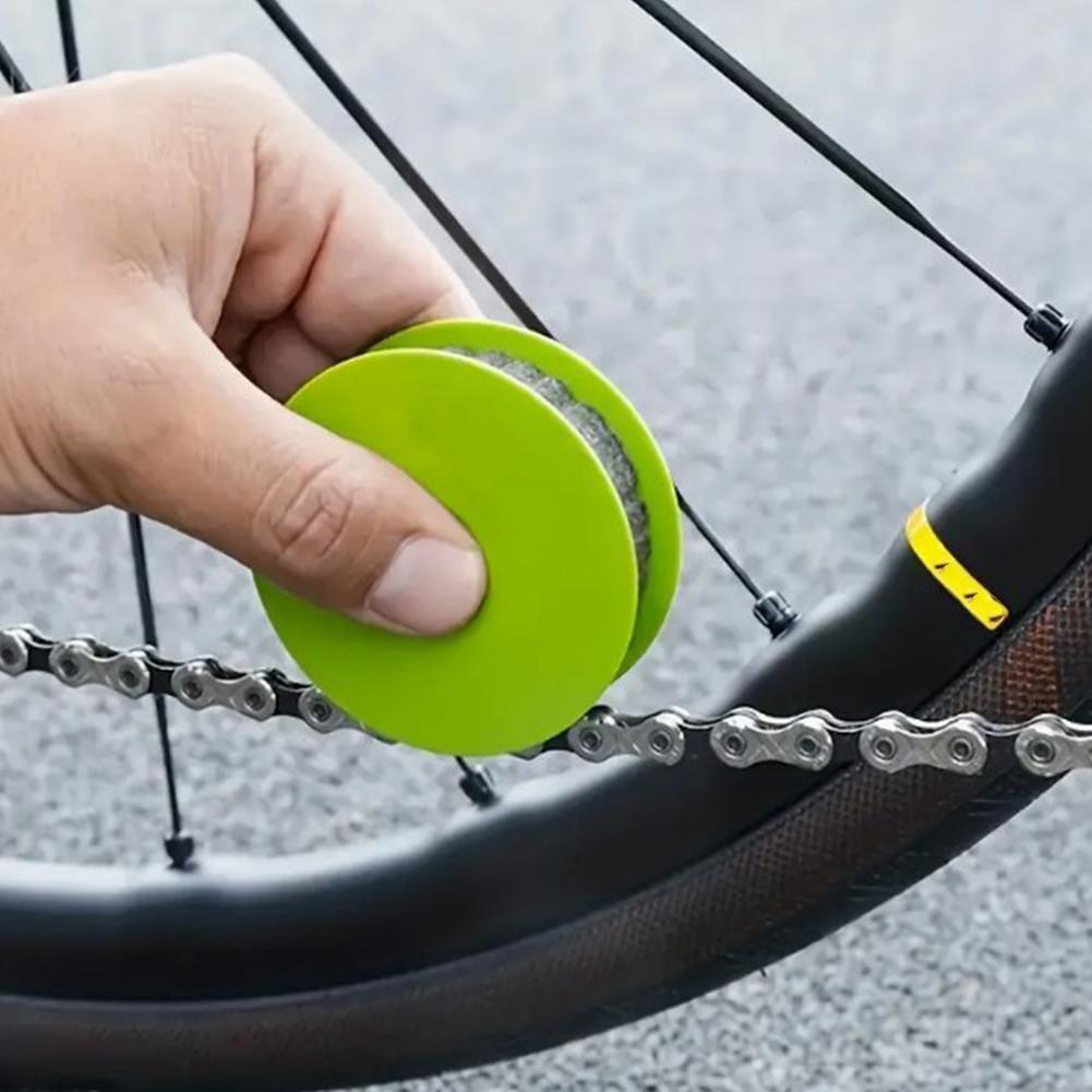 Portable Bicycle Chain Oiler R - Cycling Gear Parts ulasan dan harga
